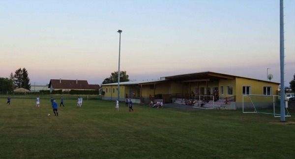 Sportplatz Lackendorf - Lackendorf