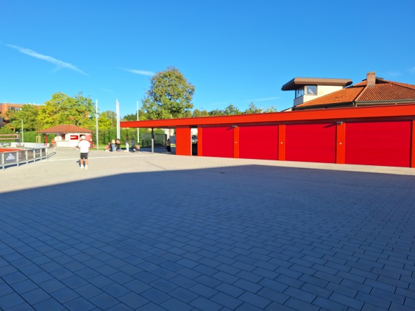 Stadion Tratteilstraße - Mering