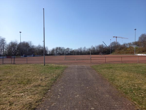 Sportplatz an den Schulen - Höhn