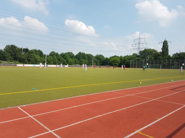 Sportplatz Schlagbaumsweg - Köln-Holweide
