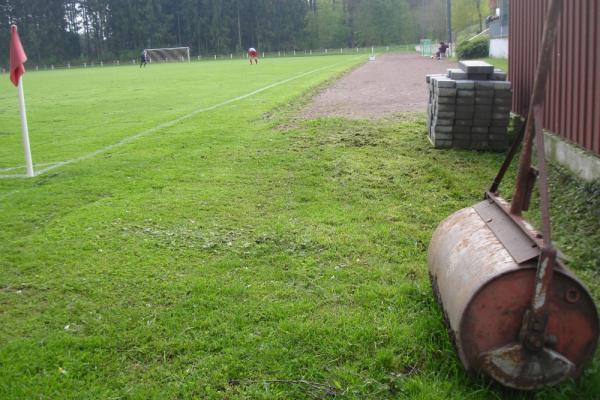 Karl-Kleine-Stadion am Hüsterner Berg - Ense-Höingen