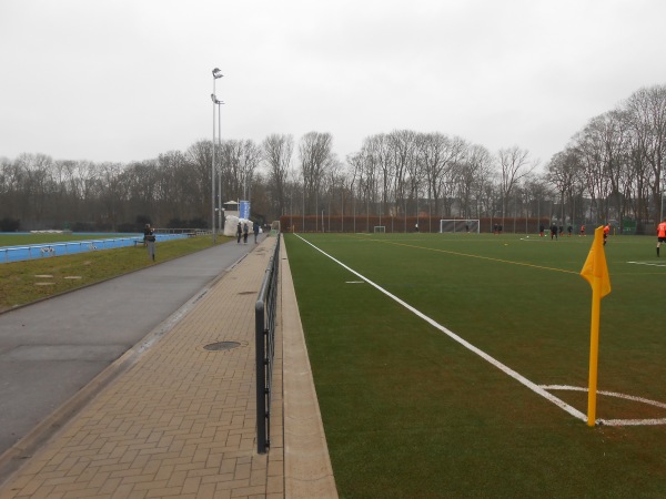 TuS-Anlage im Sportpark Höhenberg Platz 2 - Köln-Höhenberg