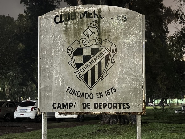 Estadio Liga Mercedina - Mercedes, BA