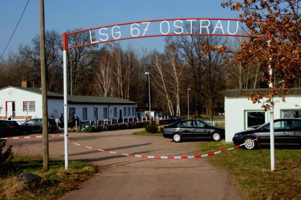 Sportanlage am Schloßpark - Petersberg/Saalekreis-Ostrau