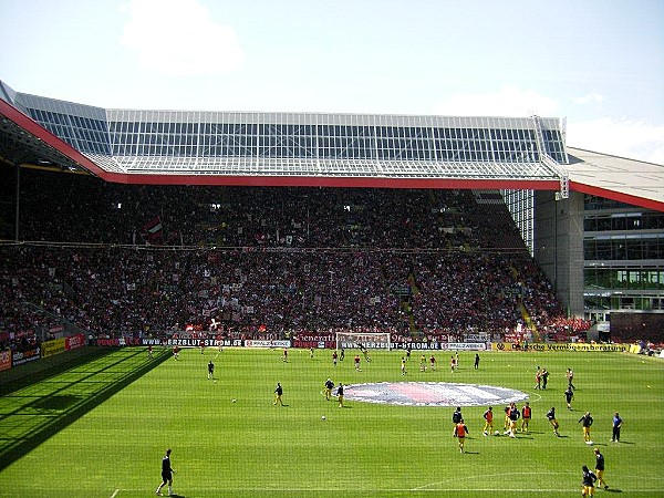 Fritz-Walter-Stadion - Kaiserslautern-Betzenberg