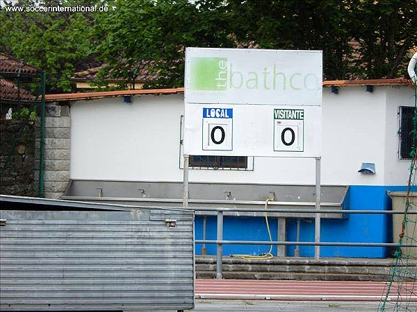 Estadio Municipal de Deportes de Los Corrales - Los Corrales de Buelna, CB