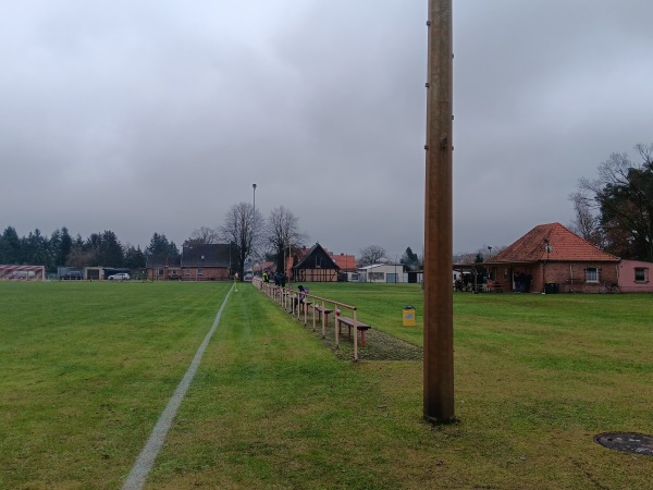 Jahn-Sportstätte - Groß Laasch