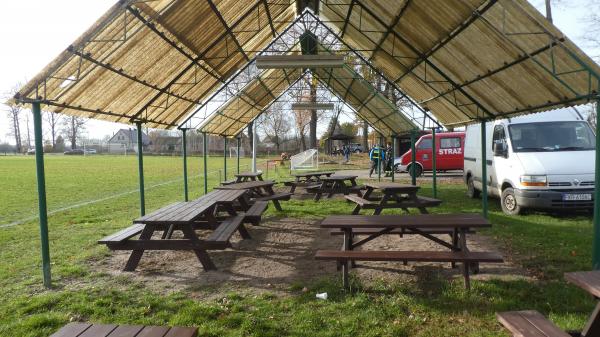 Boisko w Czarnowie - Czarnowo