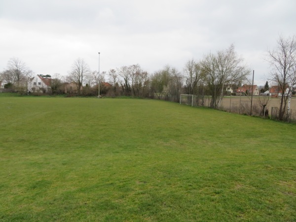 Sportanlage Ackerbergstraße B-Platz - Uetze-Dollbergen