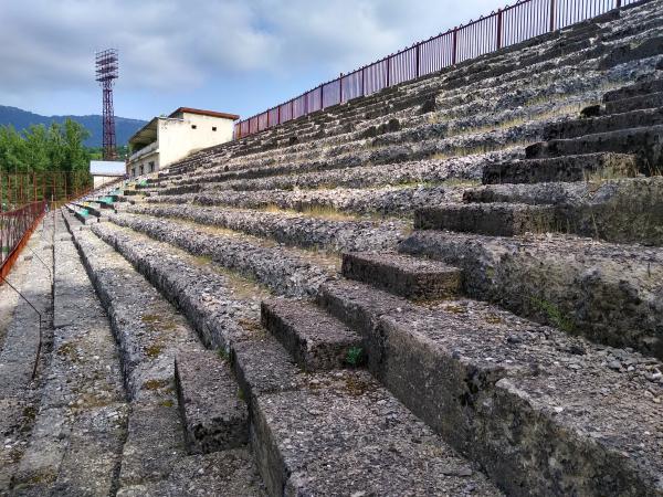 Stadioni Vladimer Bochorishvili - Tkibuli