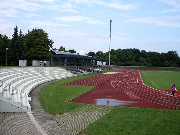 Hans-Bayer-Stadion - Unterschleißheim-Lohhof