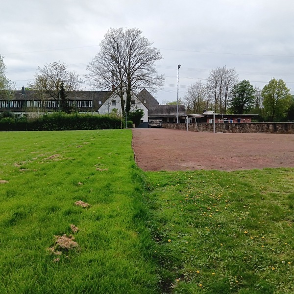 Sportanlage Halfmannshof Platz 2 - Gelsenkirchen-Ückendorf