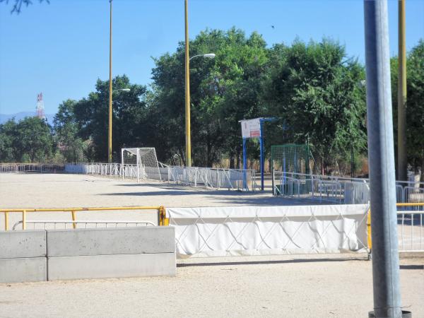 Campo de Fútbol Campamento - Madrid, MD
