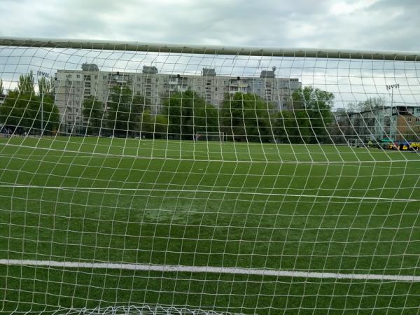 Stadion gymnasii № 8 - Zaporizhzhia