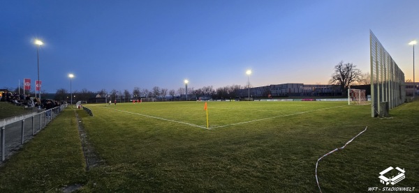 Schloßsee-Stadion Nebenplatz - Salem/Baden