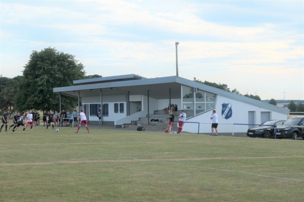 Sportplatz an der Kreisstraße - Buch/Hunsrück