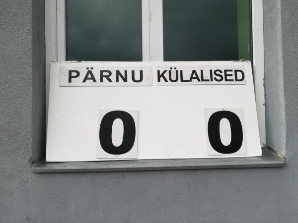 Pärnu Kunstmurustaadion  - Pärnu