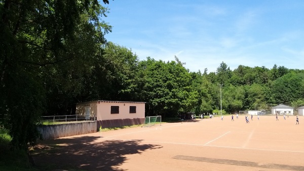 Sportplatz Trompeterstraße - Wiesbaden-Rambach