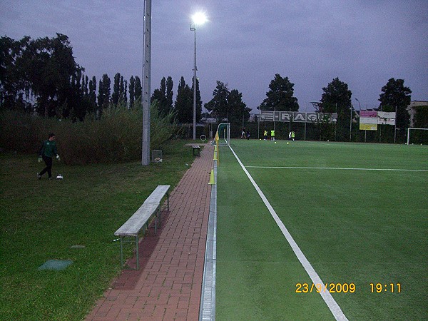 Jubiläumssportplatz - Berlin-Neukölln