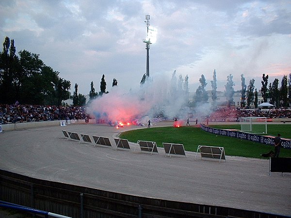 Wiener Neustädter Stadion - Wiener Neustadt