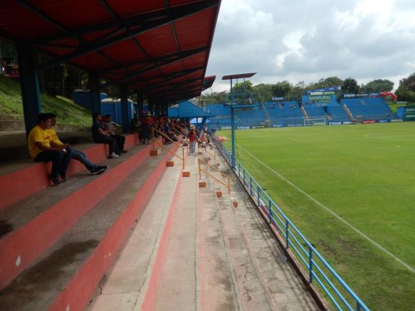 Estadio El Trébol - Ciudad de Guatemala