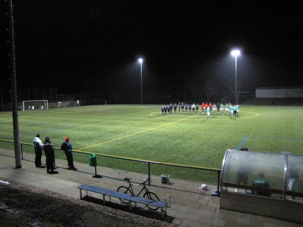 Sportplatz an der B80 2 - Seegebiet Mansfelder Land-Lüttchendorf