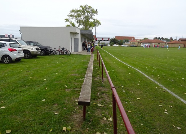 Futbalové ihrisko Mliečno - Samorin-Mliečno