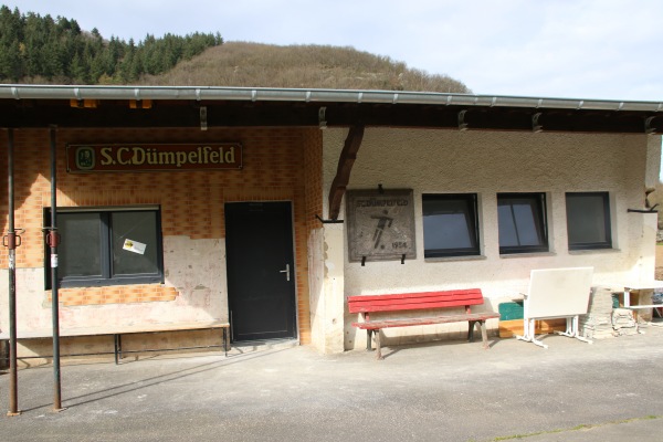 Sportplatz Dümpelfeld - Dümpelfeld