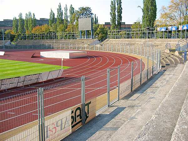 Městský stadion v Ostravě-Vítkovicích - Ostrava-Vítkovice