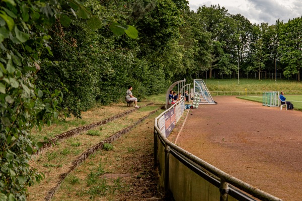 Erich-Mohr-Stadion - Solms-Burgsolms