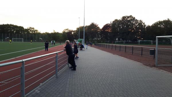 Bezirkssportanlage Nippes - Köln-Nippes