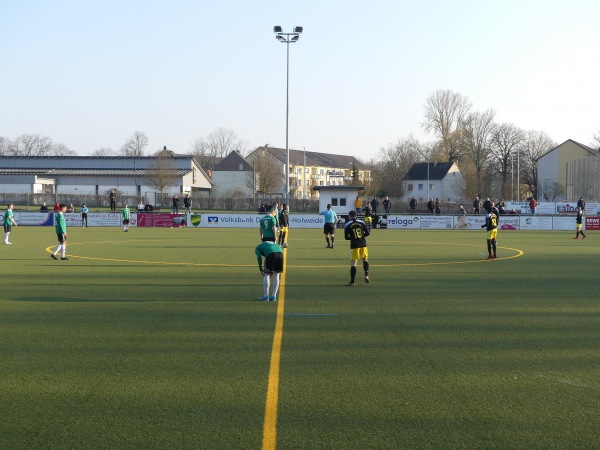 Sportplatz Roggendorfstraße - Köln-Flittard