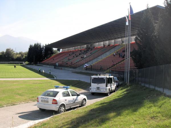 Stadion Septemvri - Razlog