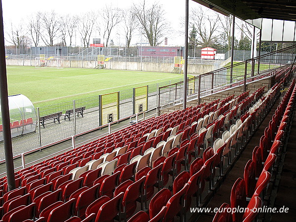 Paul-Janes-Stadion - Düsseldorf-Flingern