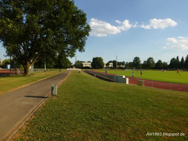 Stadion im Dietrich-Lang-Sportzentrum - Neu-Ulm