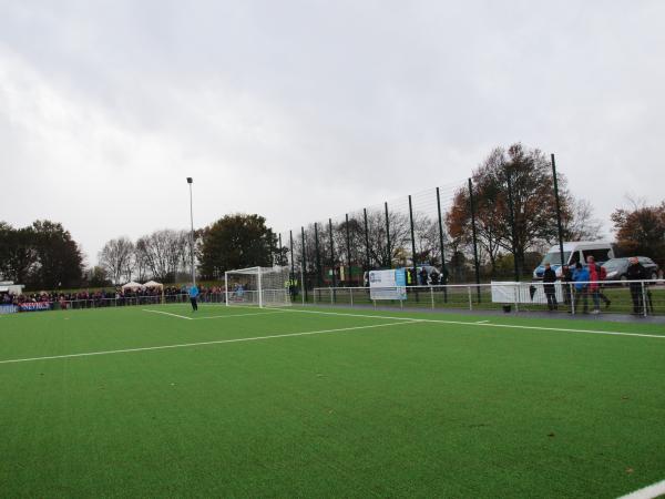 Theodor-Mostertz-Sportanlage Platz 2 - Meerbusch-Lank