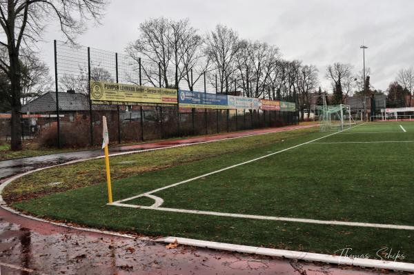 Sportplatz Stubenrauchstraße - Berlin-Rudow