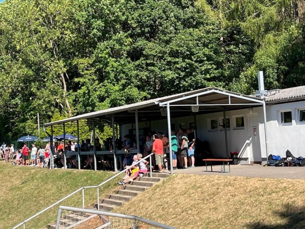 Sportplatz an der Strudelpeterkapelle - Mandelbachtal-Ormesheim