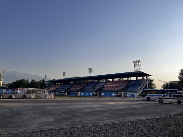 Stadion Han-Taniri - Almatı (Almaty)