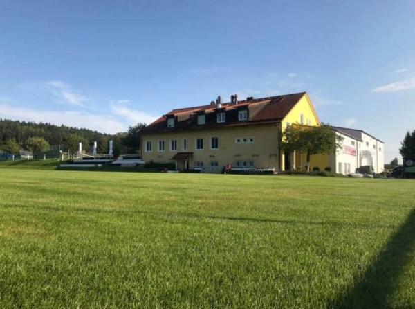 Sportanlage Am Grünberg - Postbauer-Heng