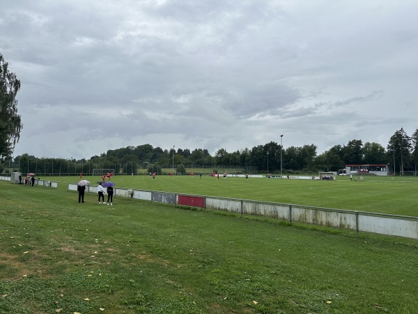 Sportanlage an der Bahnlinie - Ulm/Donau-Einsingen