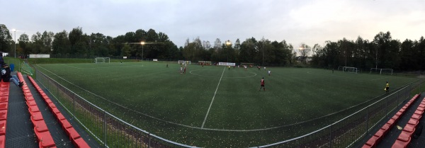 Stadion MOSiR Czechowice-Dziedzice obok - Czechowice-Dziedzice