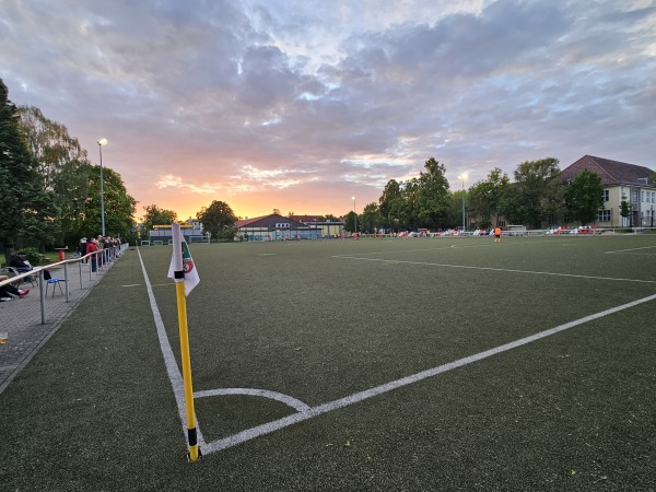 Helmut-Faeder-Sportplatz - Berlin-Französisch Buchholz