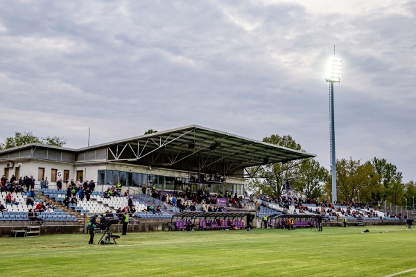 Széktói Stadion - Kecskemét