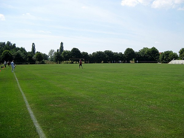 Sportplatz am Roten Wall - Kalbe/Milde