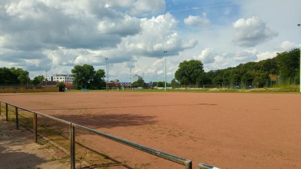 Rudolf-Kalweit-Stadion B-Platz - Hannover-Bult