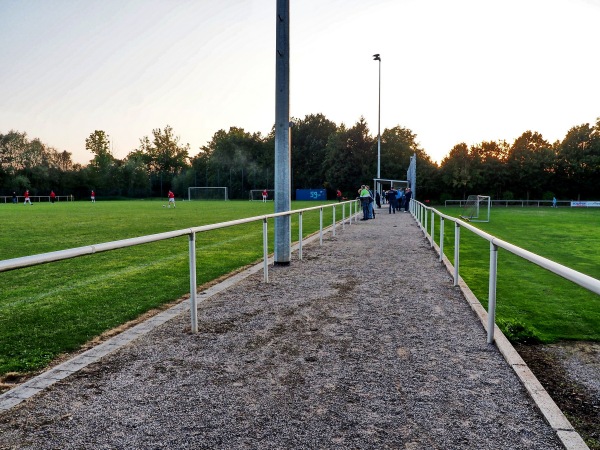 Trotzbachstadion Nebenplatz - Erwitte-Horn