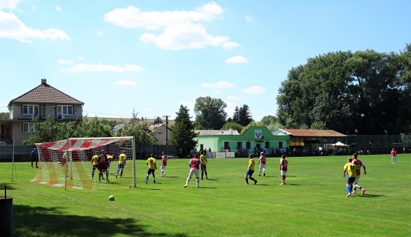 Futbalový štadión Letničie - Letničie