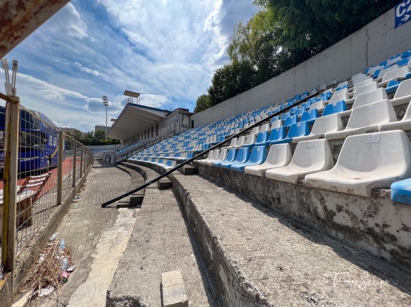 Stadiumi Selman Stërmasi - Tiranë (Tirana)