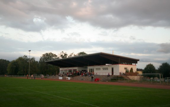 Bezirkssportanlage Heinrich-Becker-Straße - Frankfurt/Main-Nieder-Eschbach